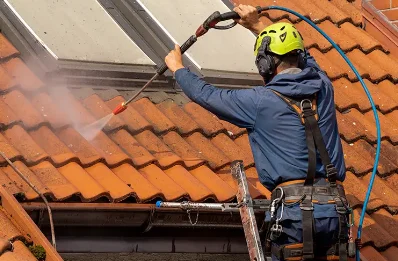 Démoussage et hydrofuge de toiture à Breuville